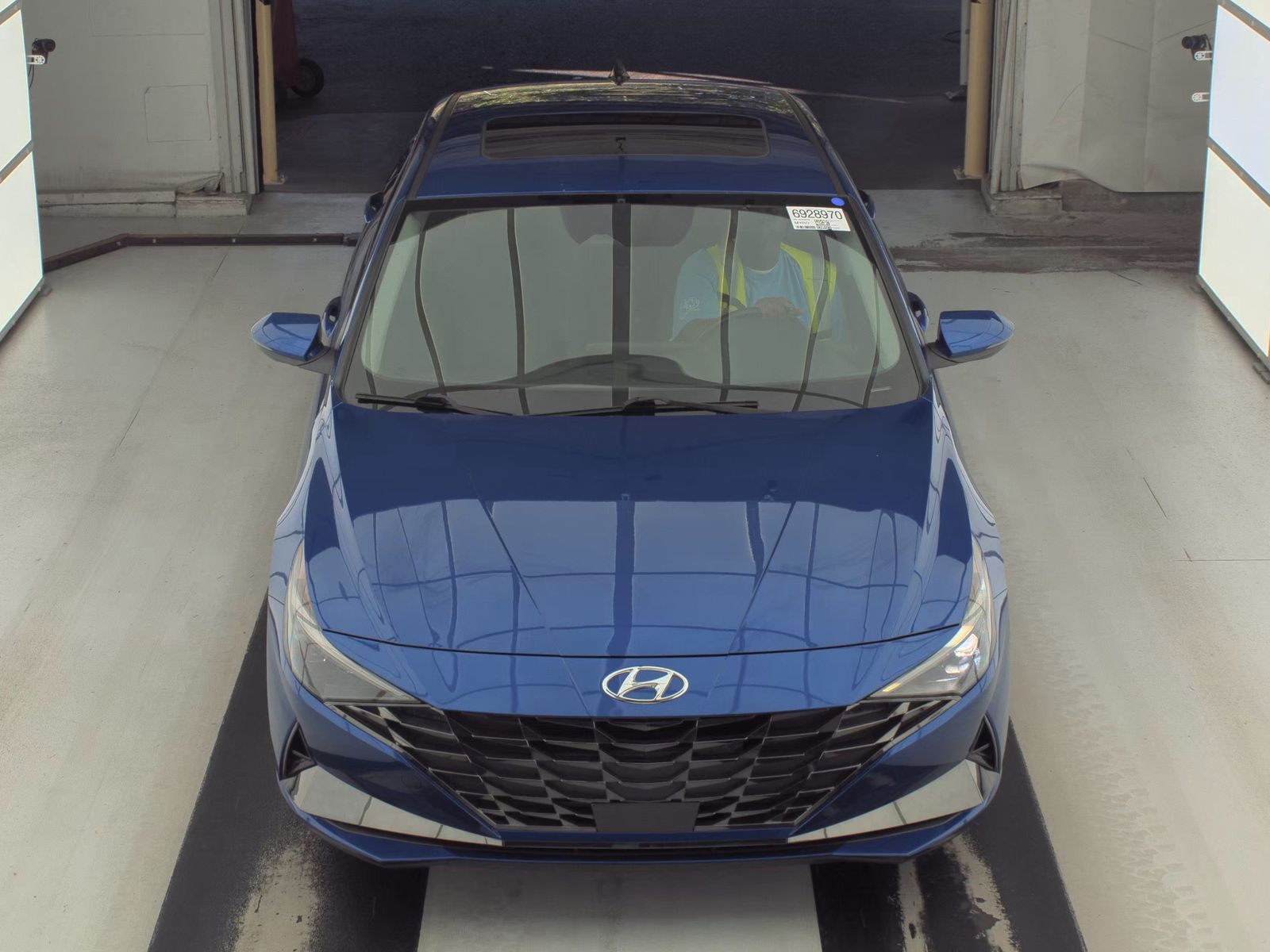 2022 Hyundai Elantra Limited FWD