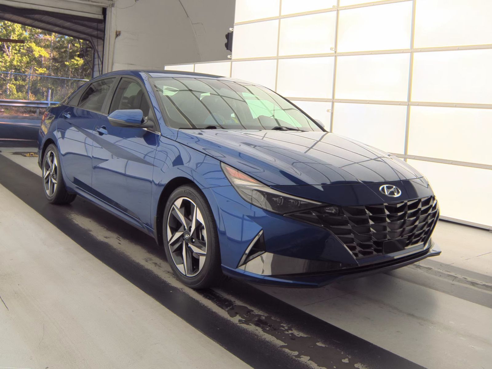 2022 Hyundai Elantra Limited FWD