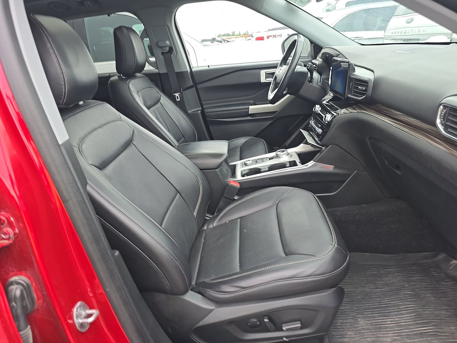 FORD EXPLORER - 9