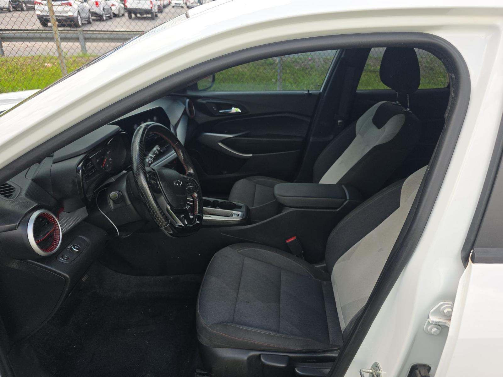 CHEVROLET TRAX - 5