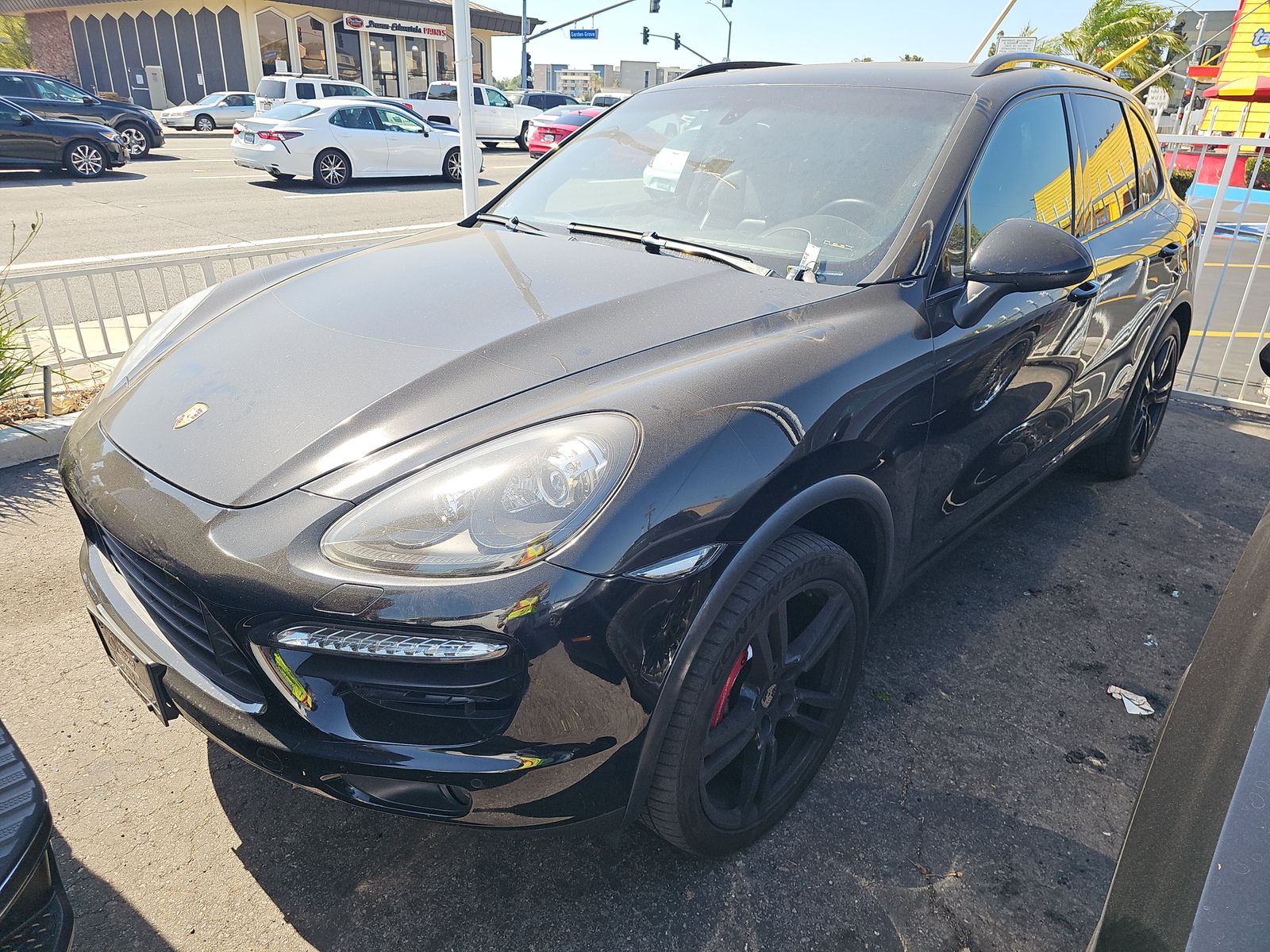 PORSCHE CAYENNE - 1
