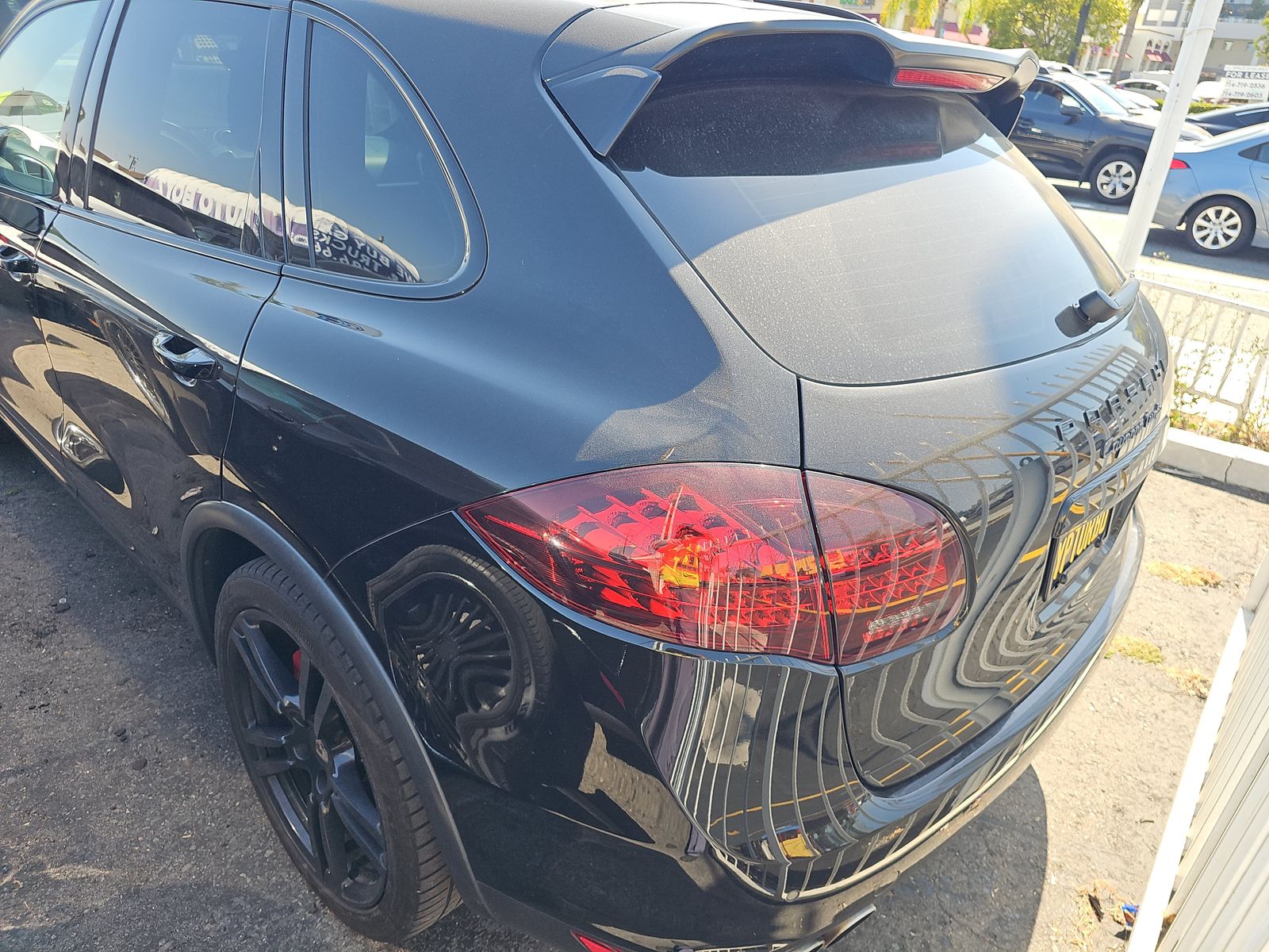 PORSCHE CAYENNE - 6