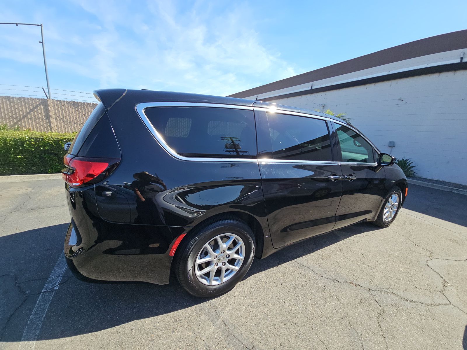 2025 Chrysler Pacifica Select FWD