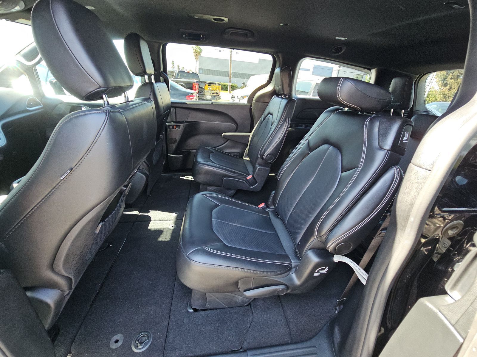 2025 Chrysler Pacifica Select FWD