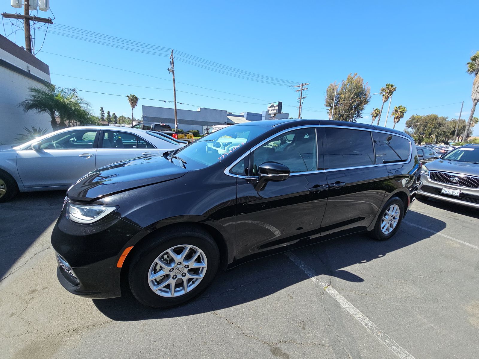 2025 Chrysler Pacifica Select FWD