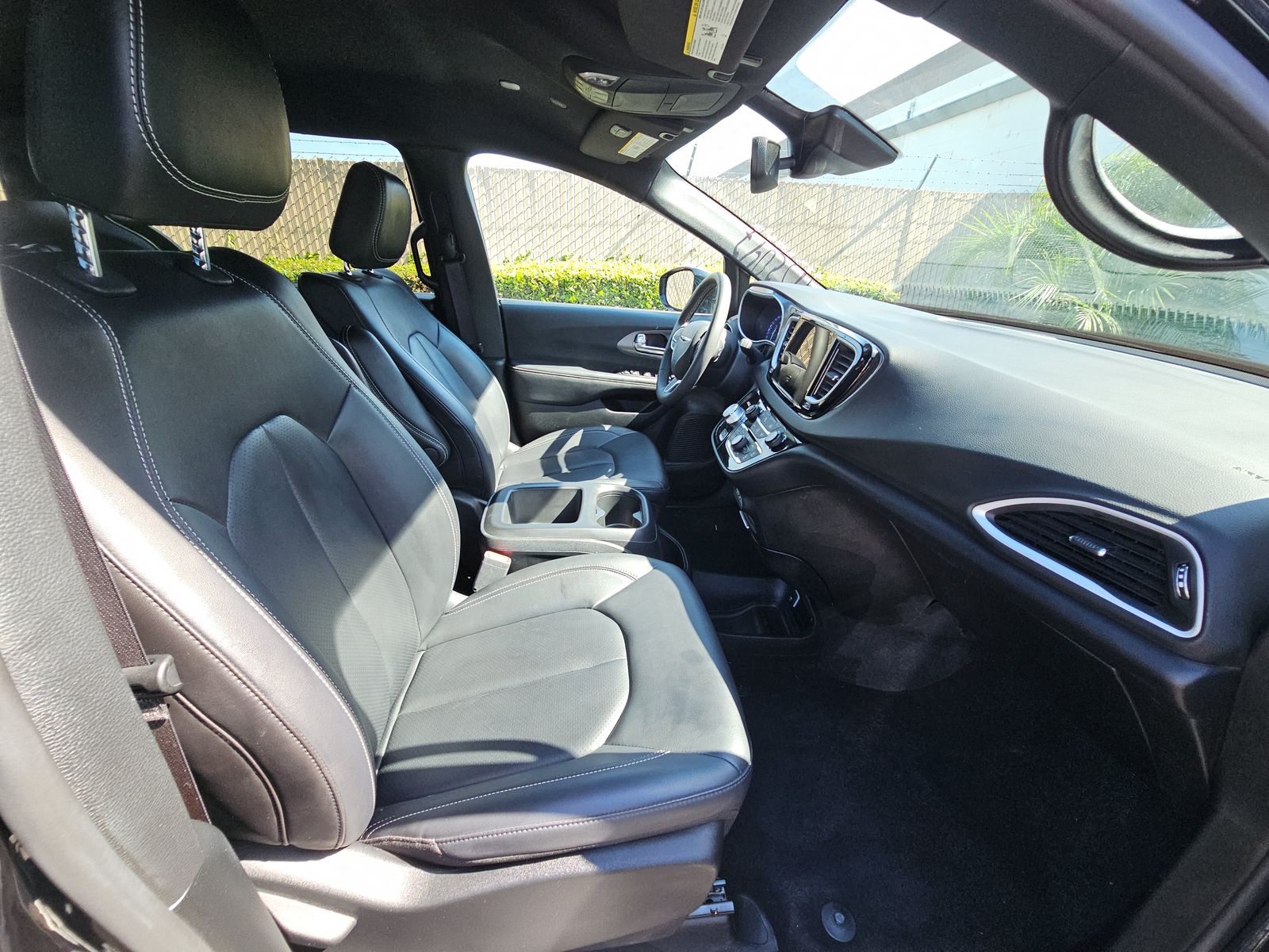 2025 Chrysler Pacifica Select FWD