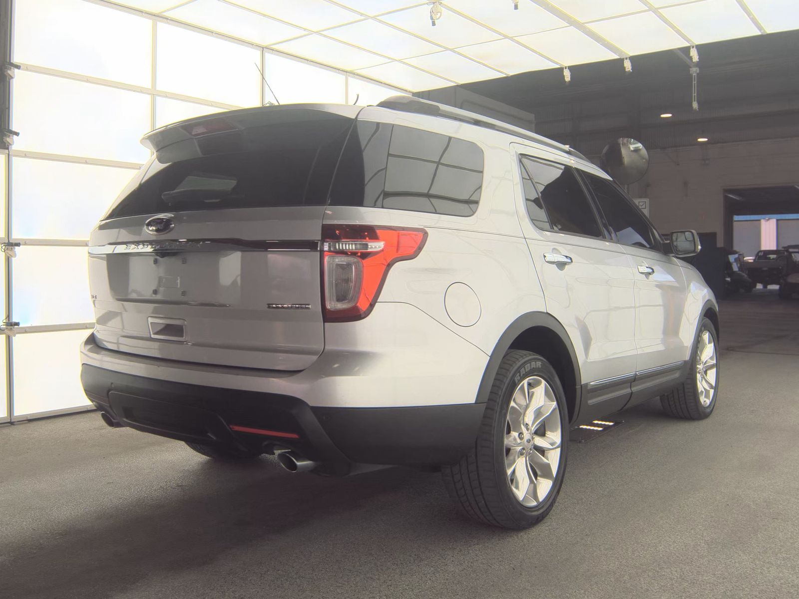 FORD EXPLORER - 6