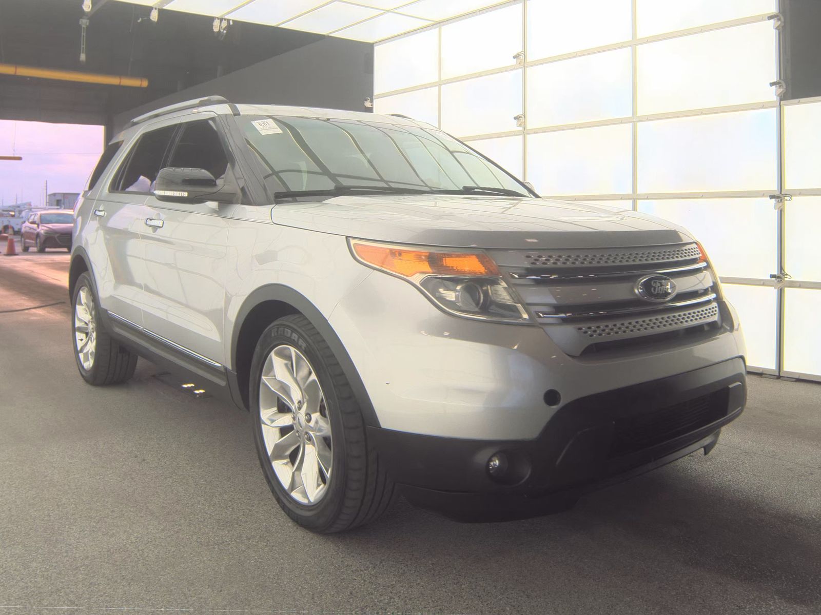 FORD EXPLORER - 5