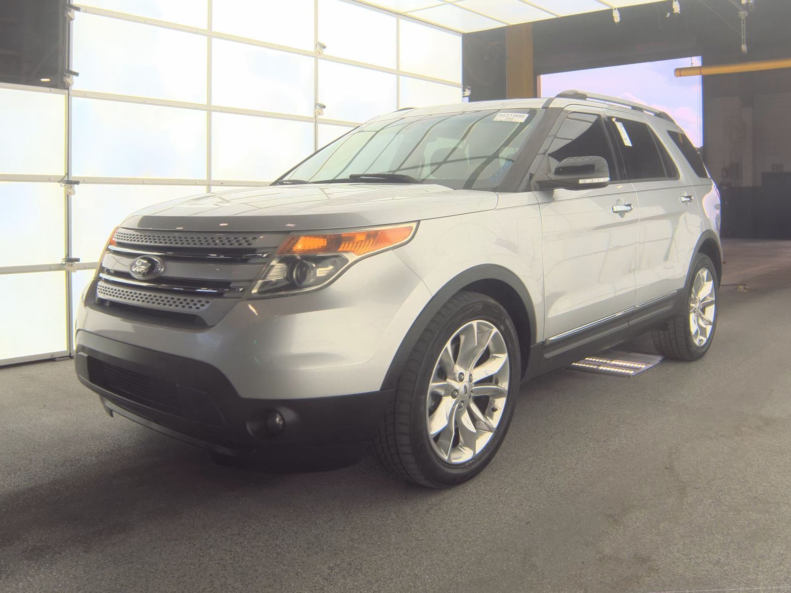 FORD EXPLORER - 1