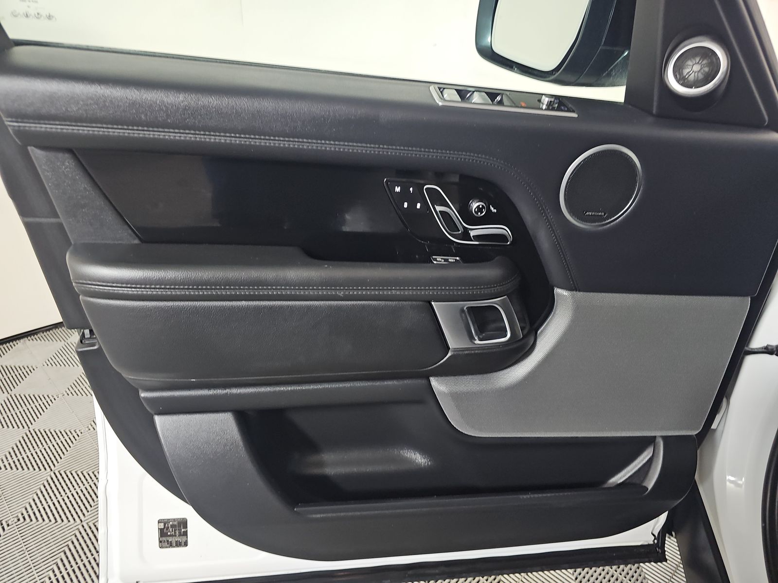 LAND ROVER RANGE ROVER - 10
