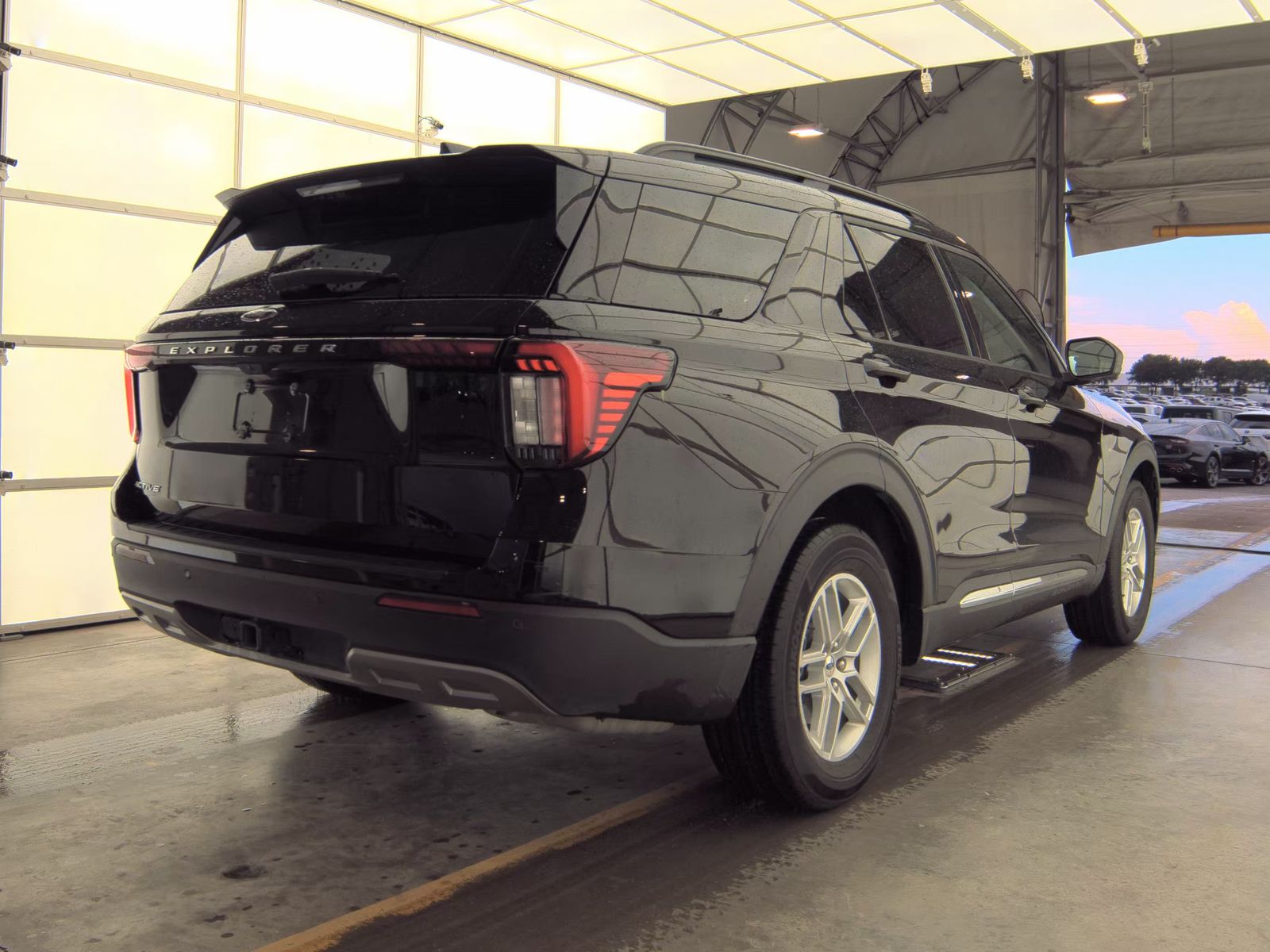 FORD EXPLORER - 6
