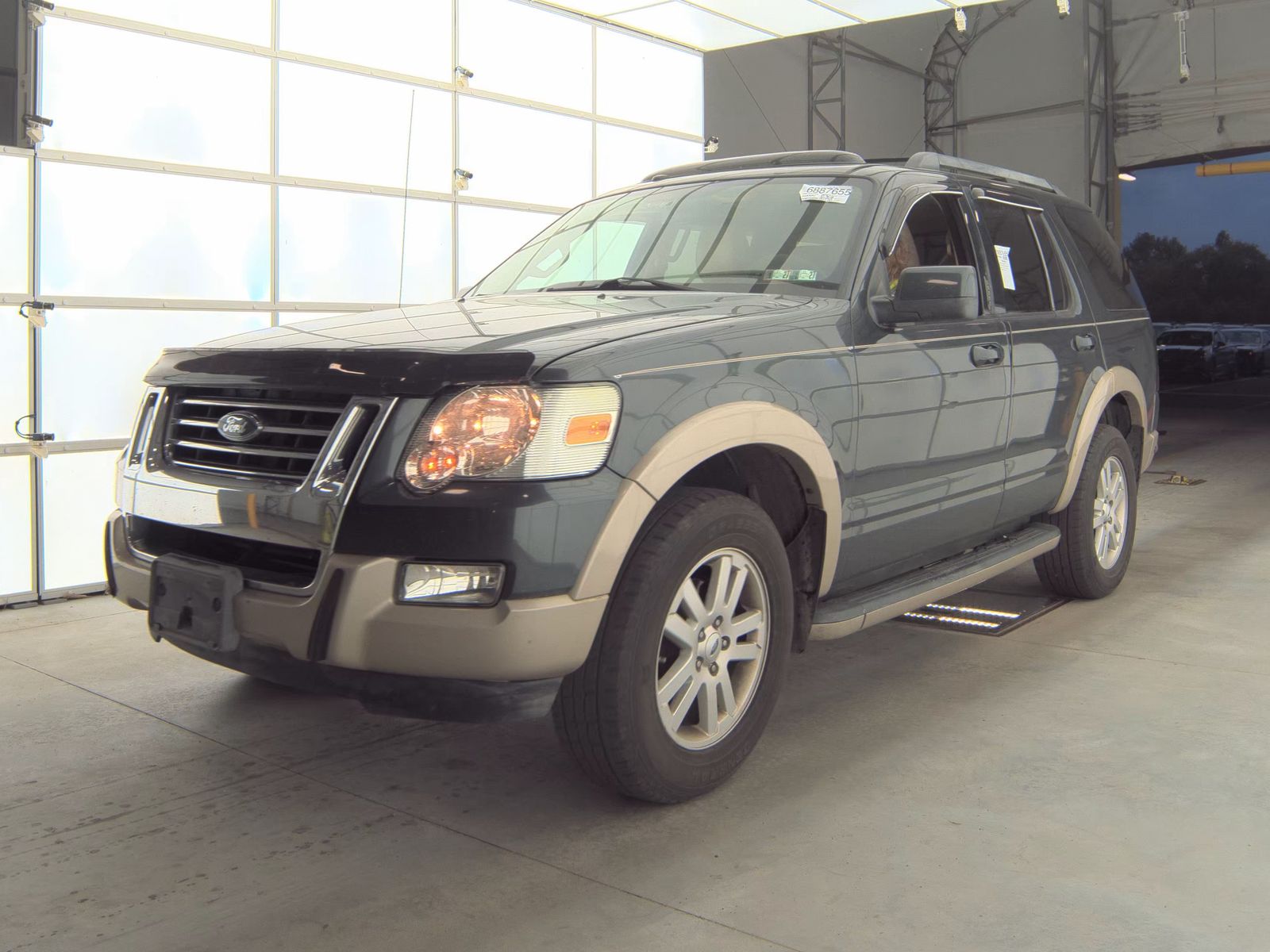 FORD EXPLORER - 1