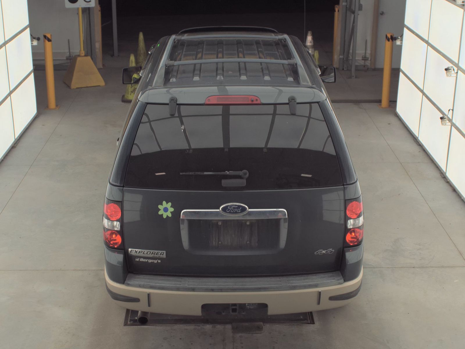 FORD EXPLORER - 7