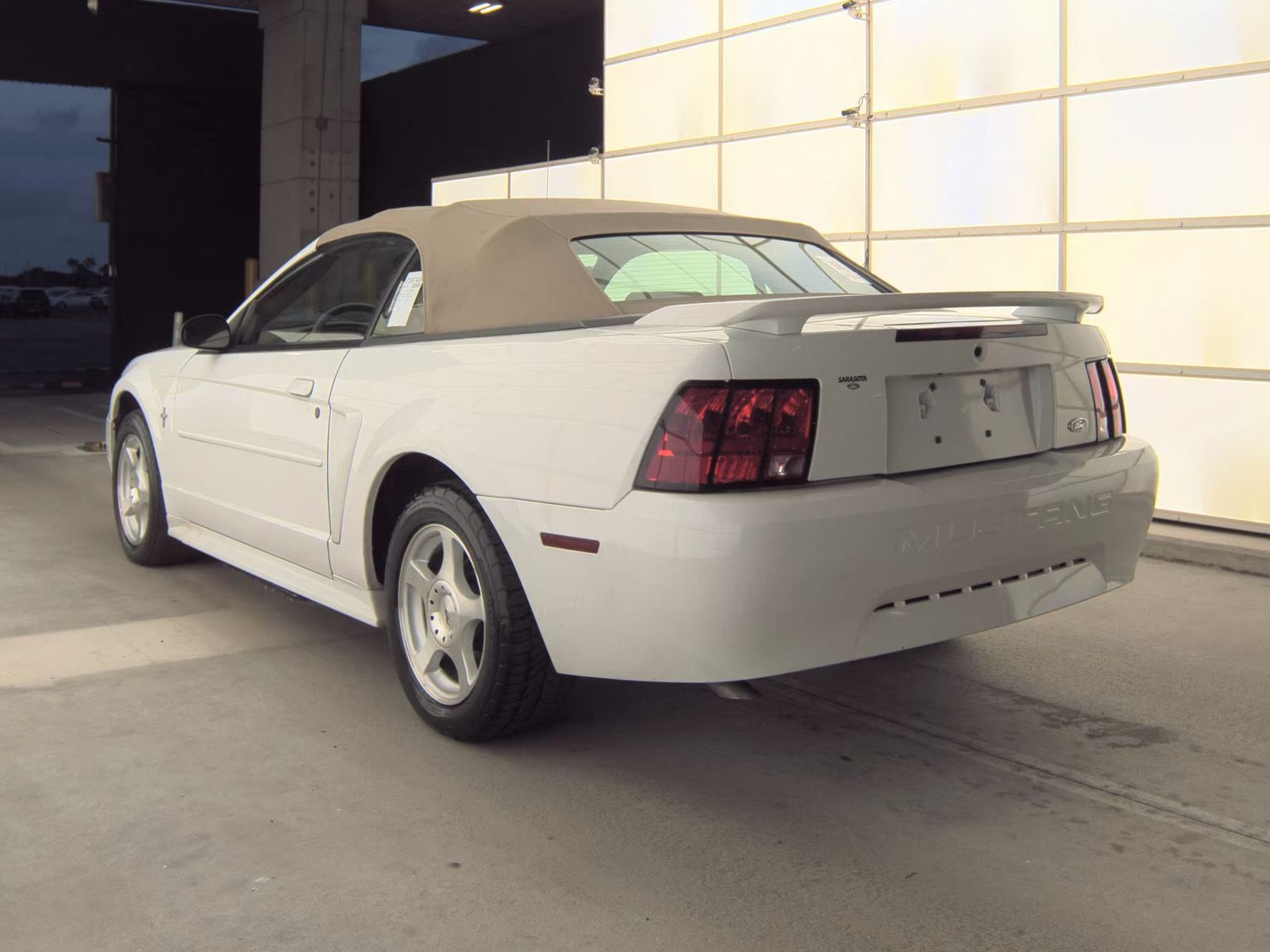FORD MUSTANG - 9