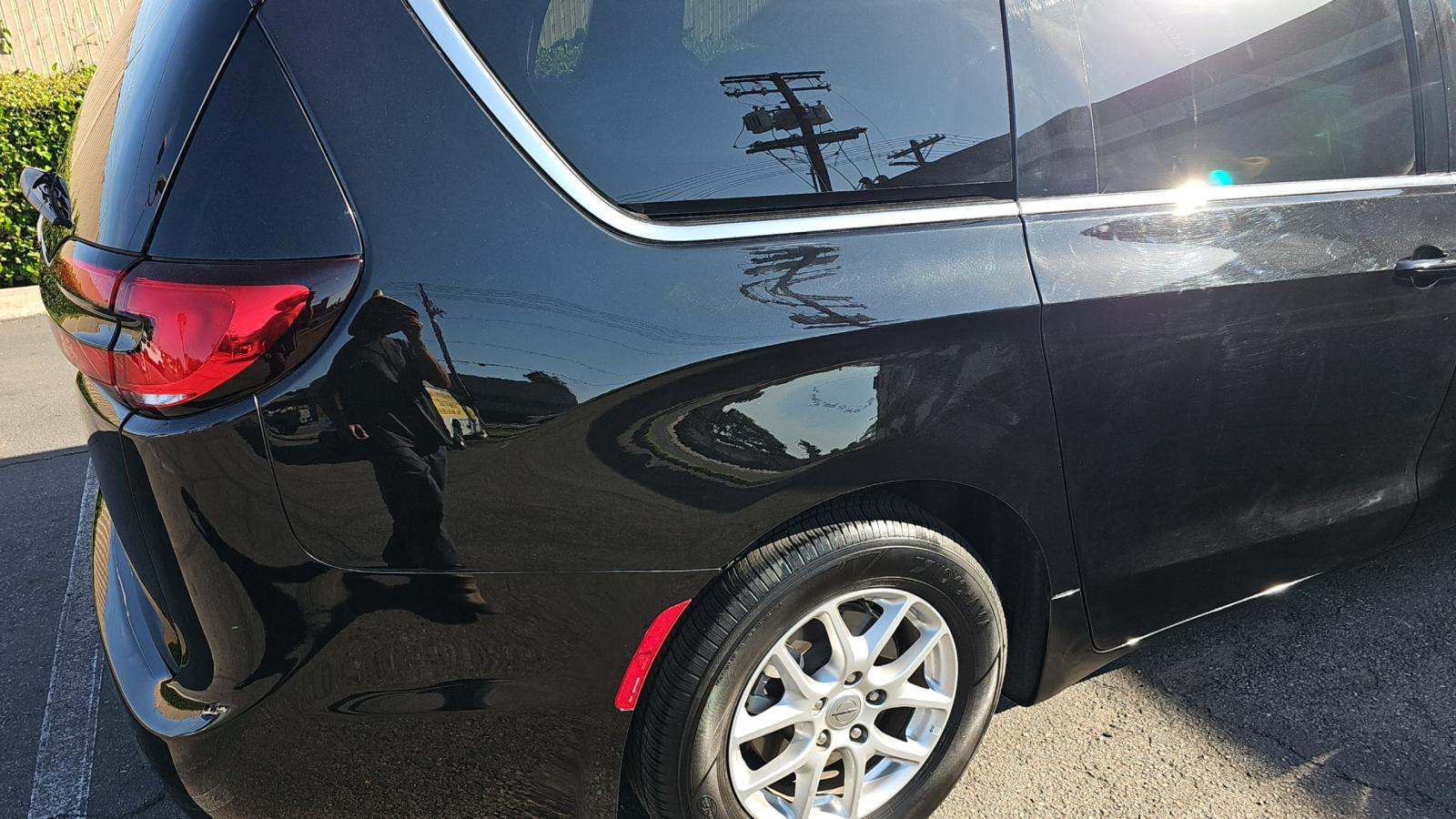 2025 Chrysler Pacifica Select FWD