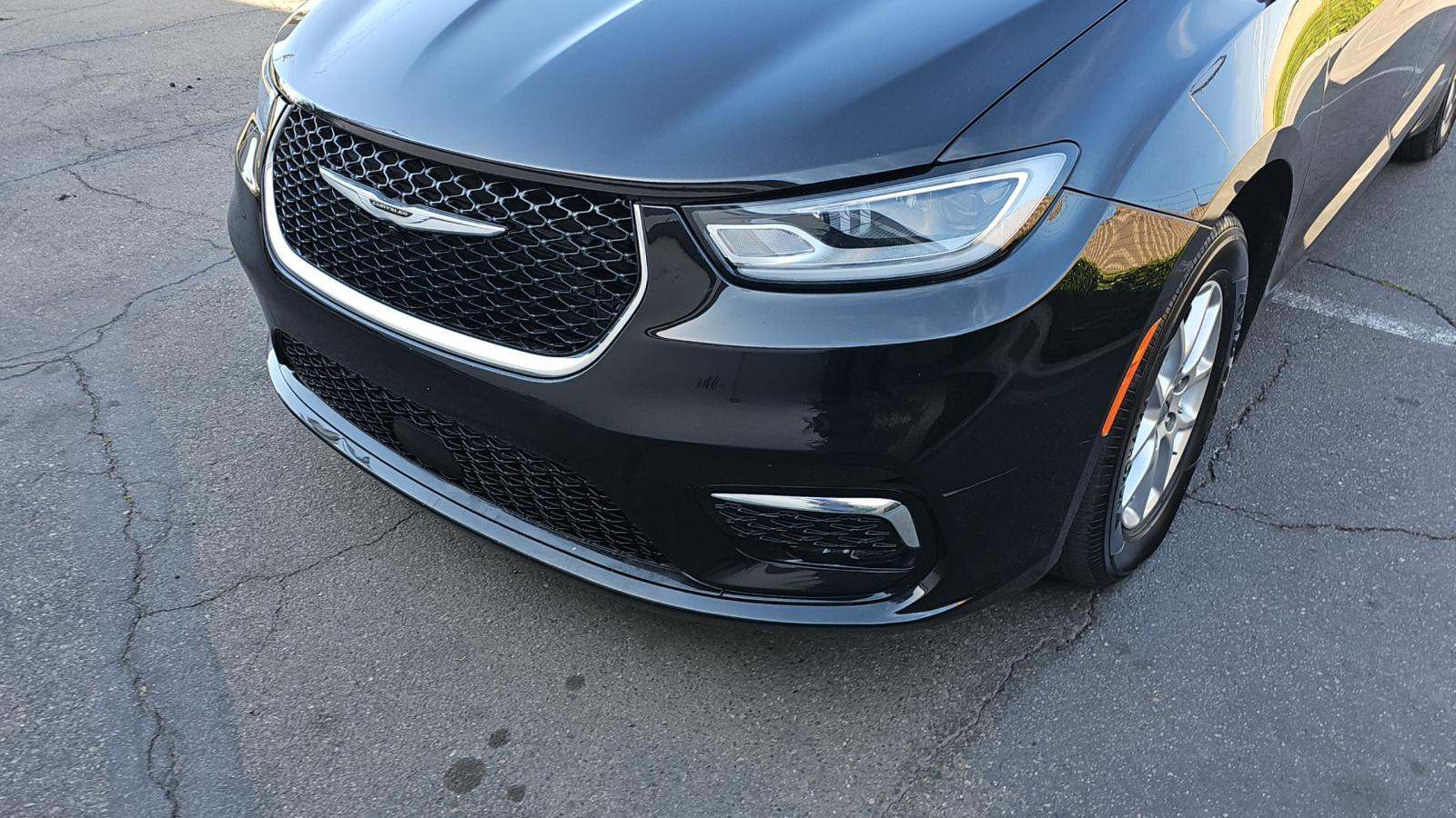 2025 Chrysler Pacifica Select FWD