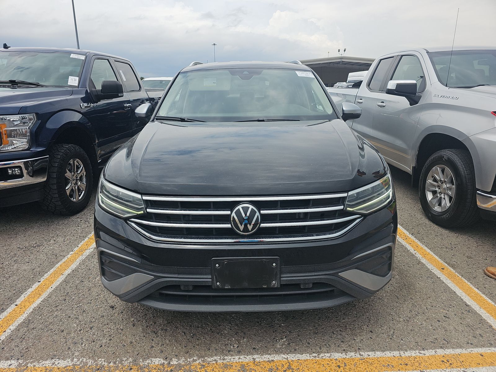 2024 Volkswagen Tiguan 2.0T Wolfsburg Edition AWD