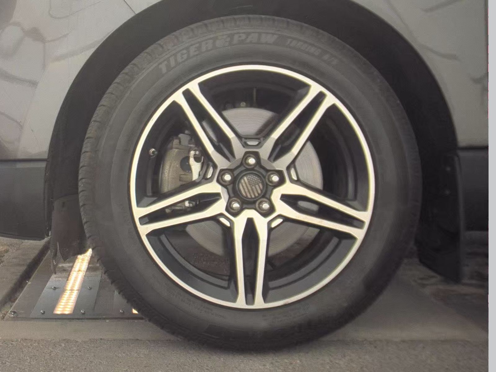 FORD EDGE - 10