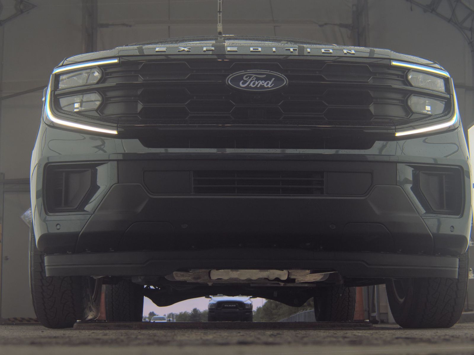 FORD EXPEDITION MAX - 4