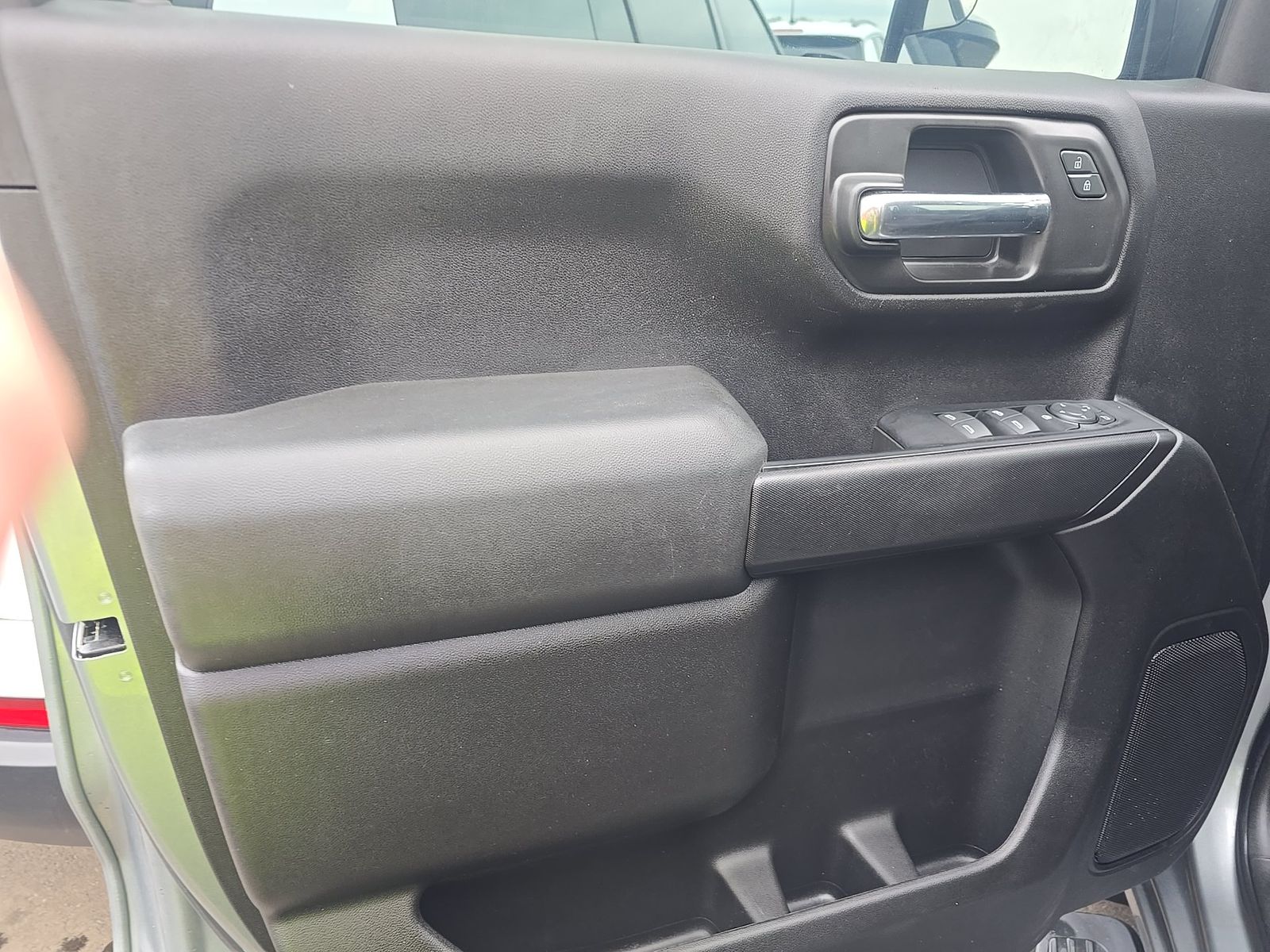 2024 Chevrolet Silverado 1500 Custom AWD