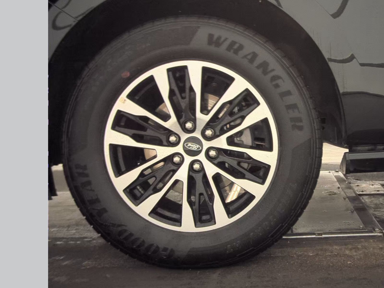 FORD EXPEDITION MAX - 10