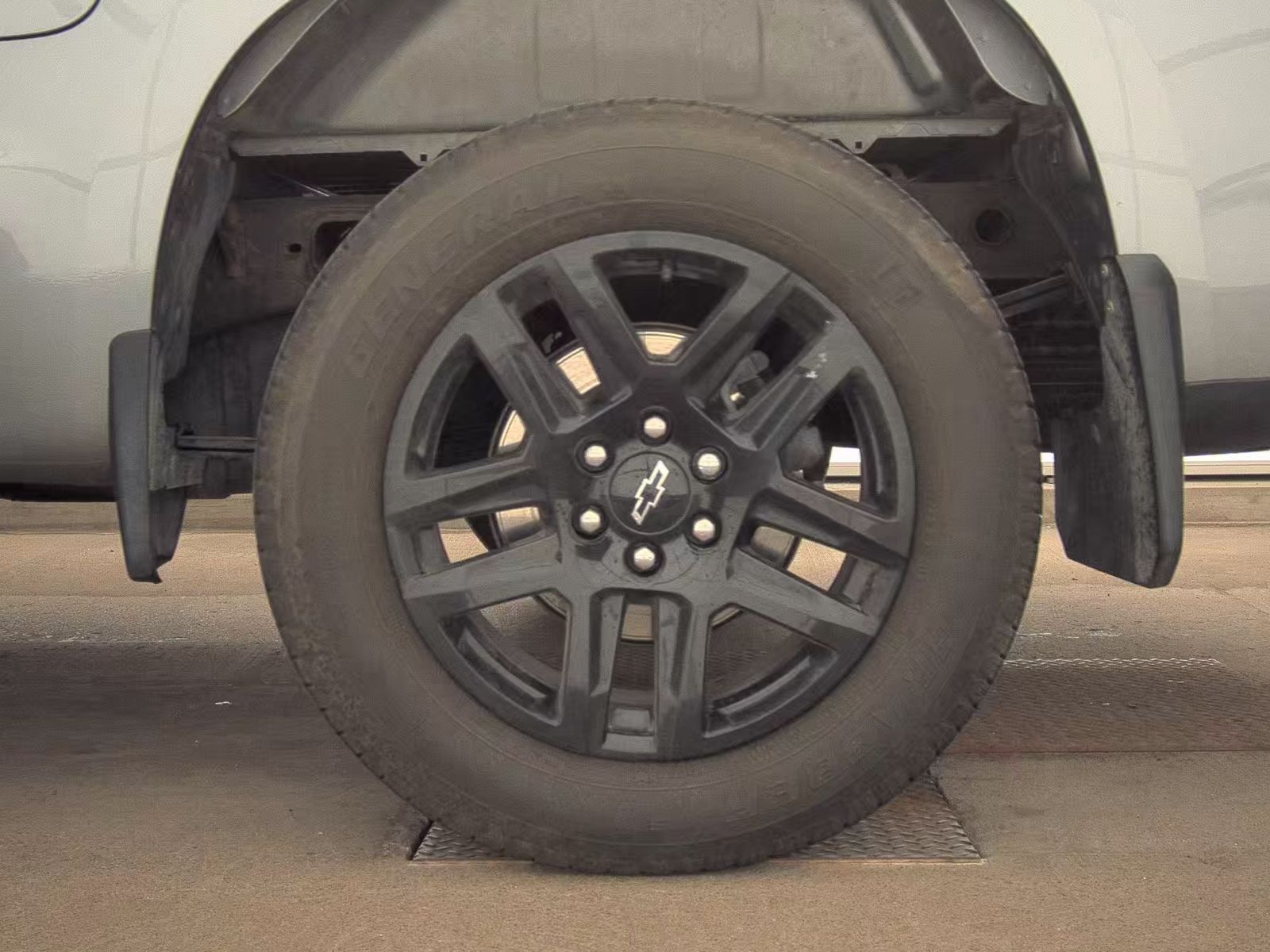 2024 Chevrolet Silverado 1500 Custom AWD