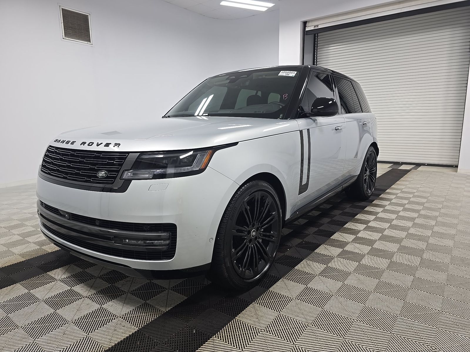 LAND ROVER RANGE ROVER - 1