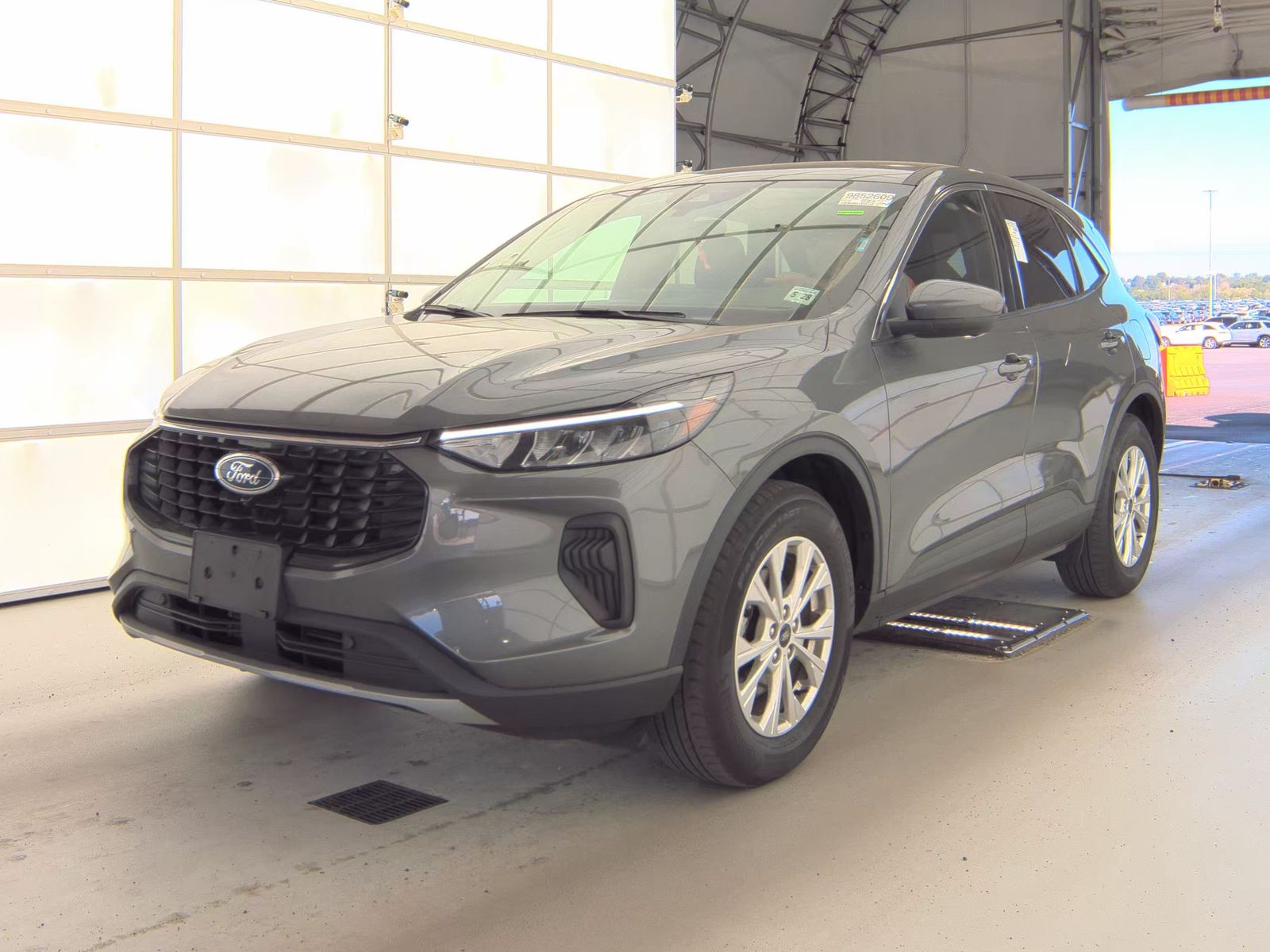 FORD ESCAPE - 1