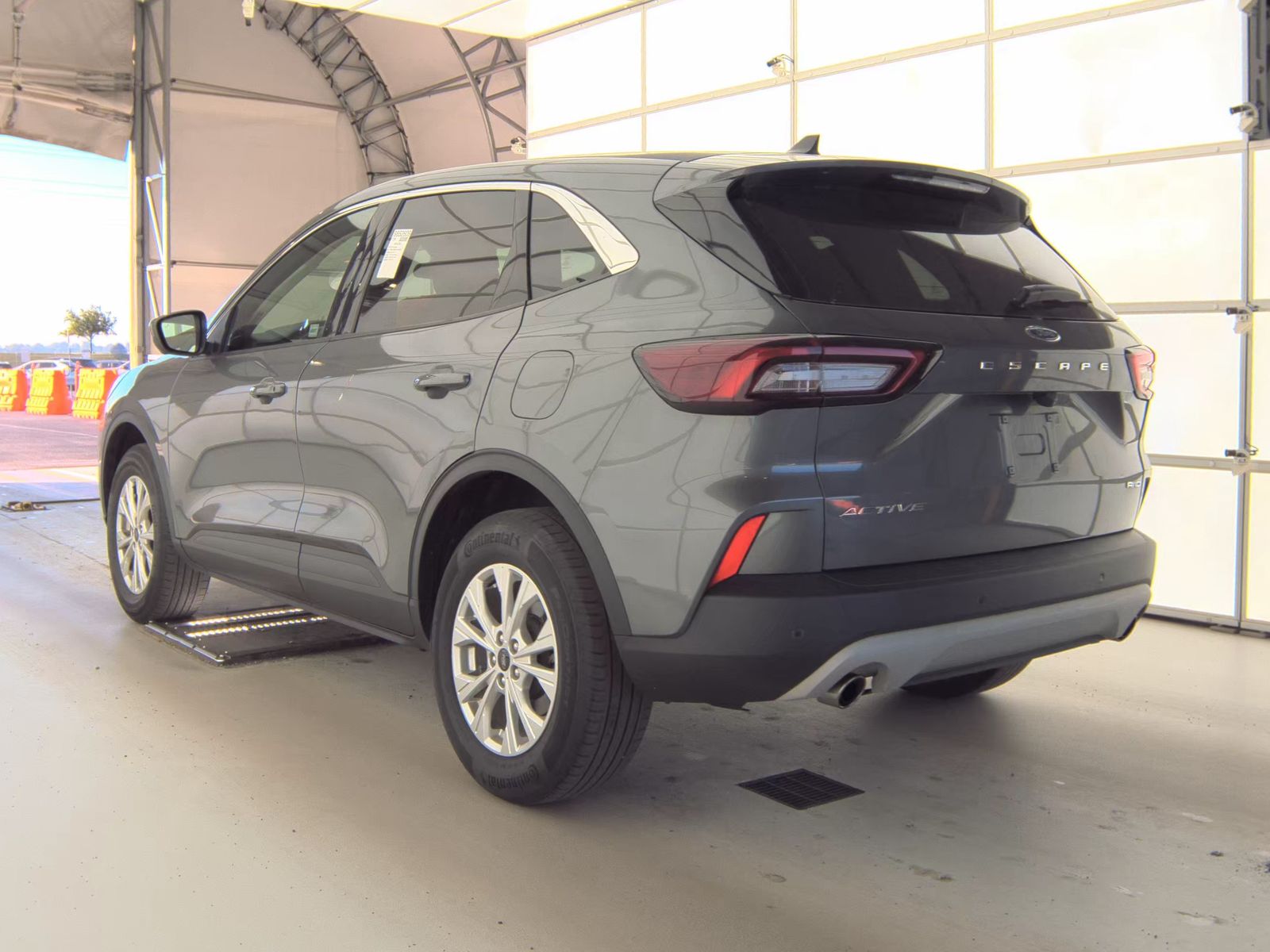 FORD ESCAPE - 9