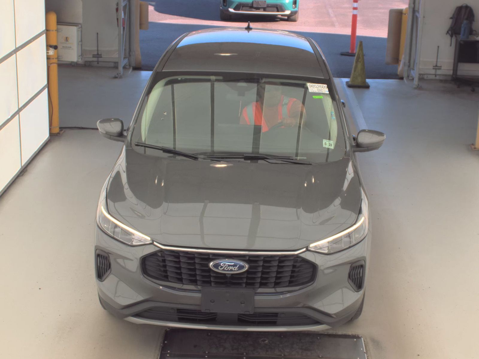 FORD ESCAPE - 3
