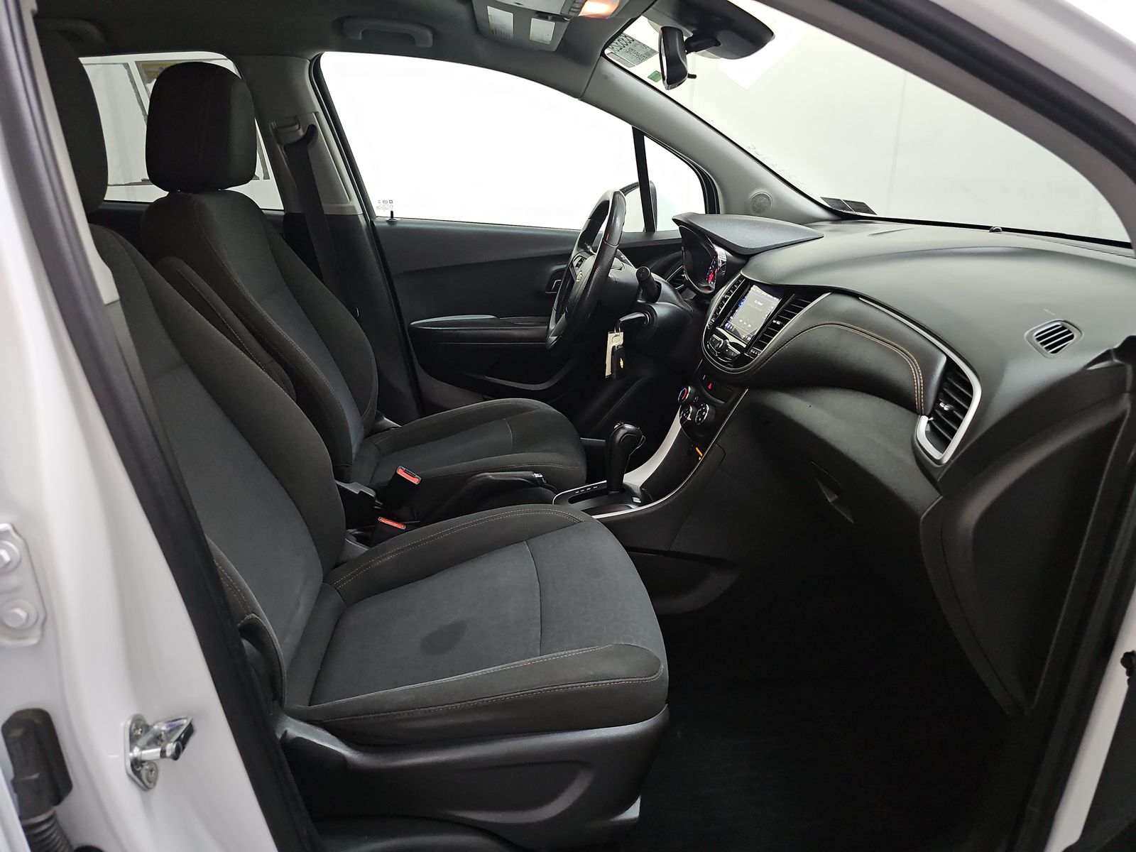 CHEVROLET TRAX - 9