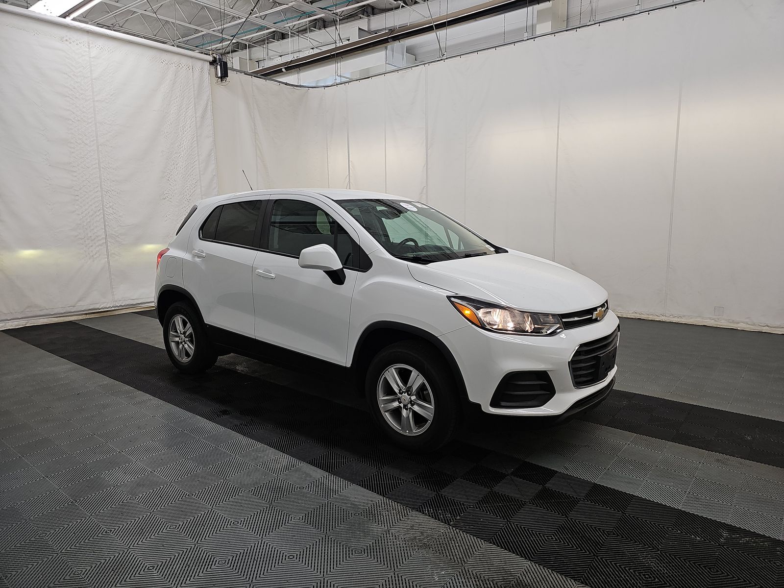 CHEVROLET TRAX - 4