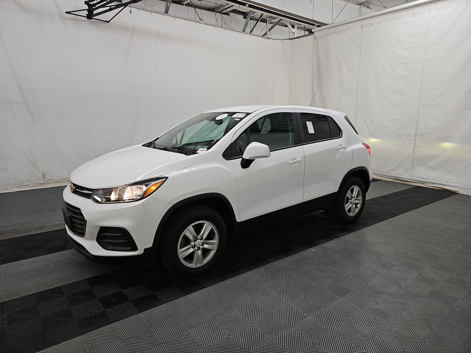 CHEVROLET TRAX - 1