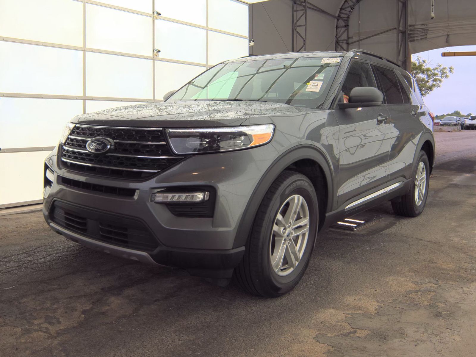 FORD EXPLORER - 1