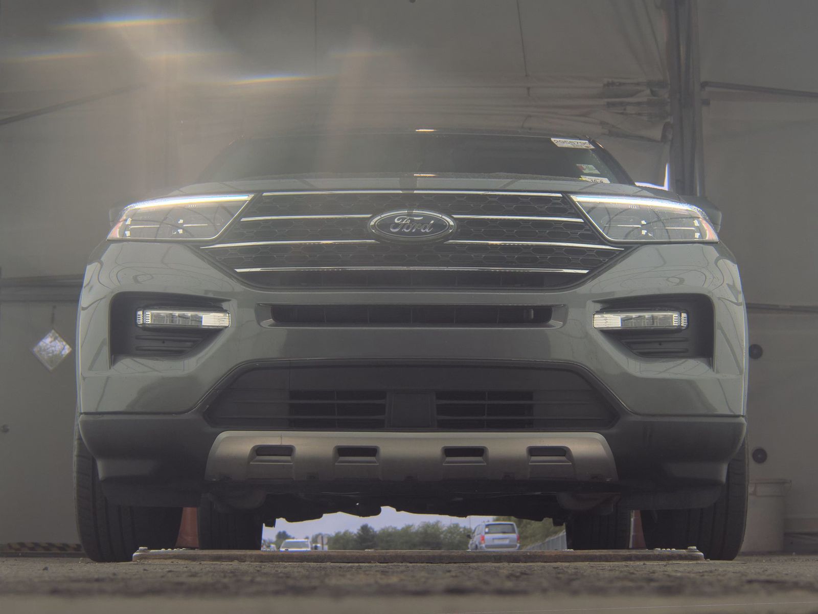 FORD EXPLORER - 4