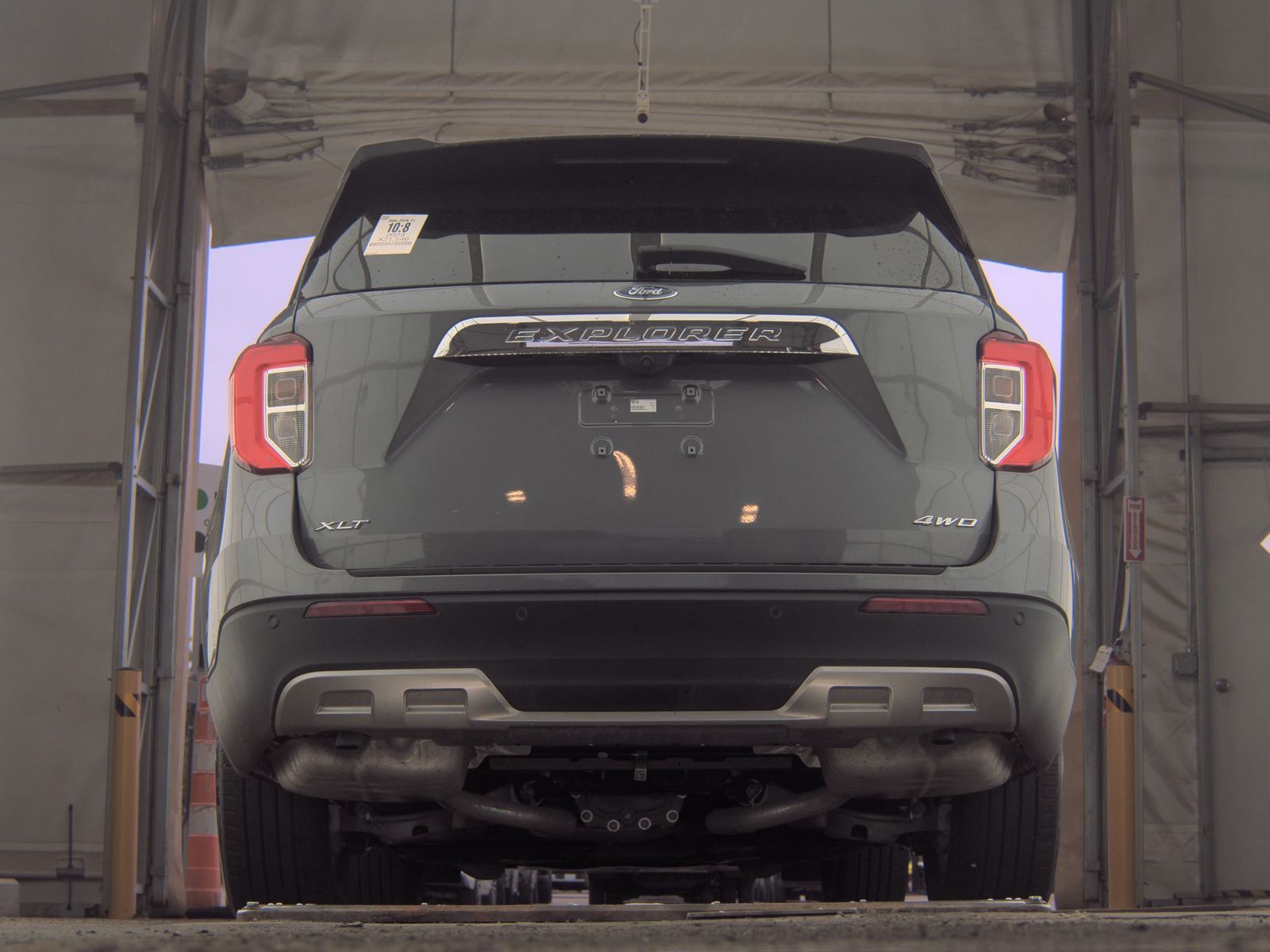 FORD EXPLORER - 8