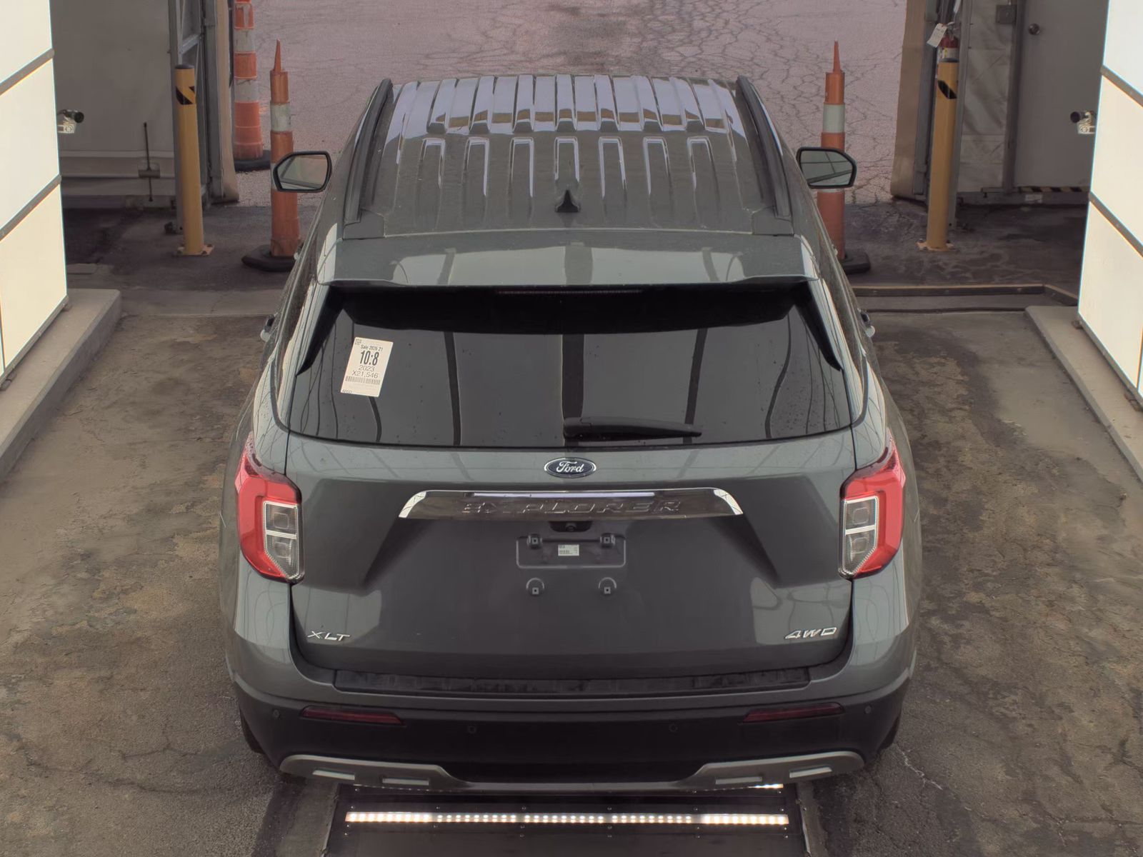 FORD EXPLORER - 7