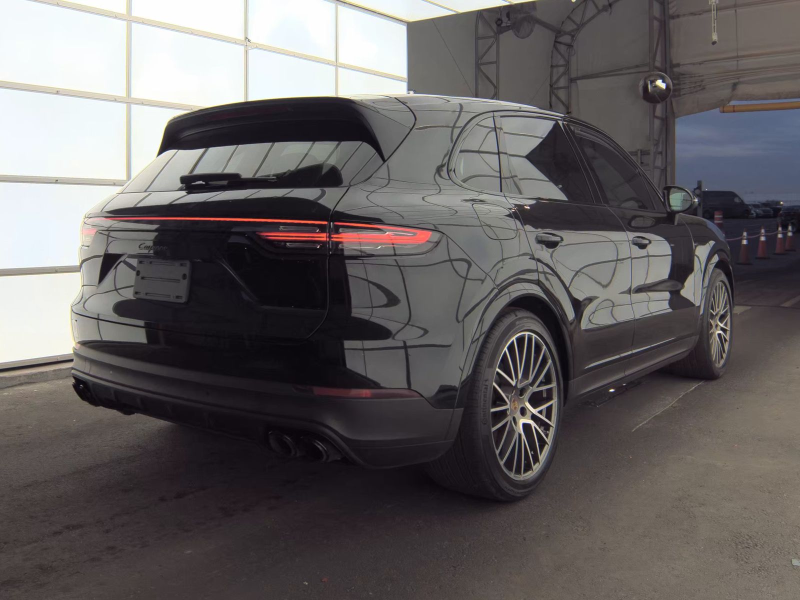 PORSCHE CAYENNE - 6