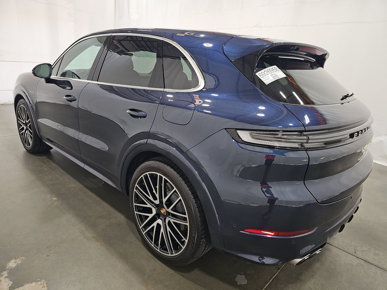 PORSCHE CAYENNE - 7