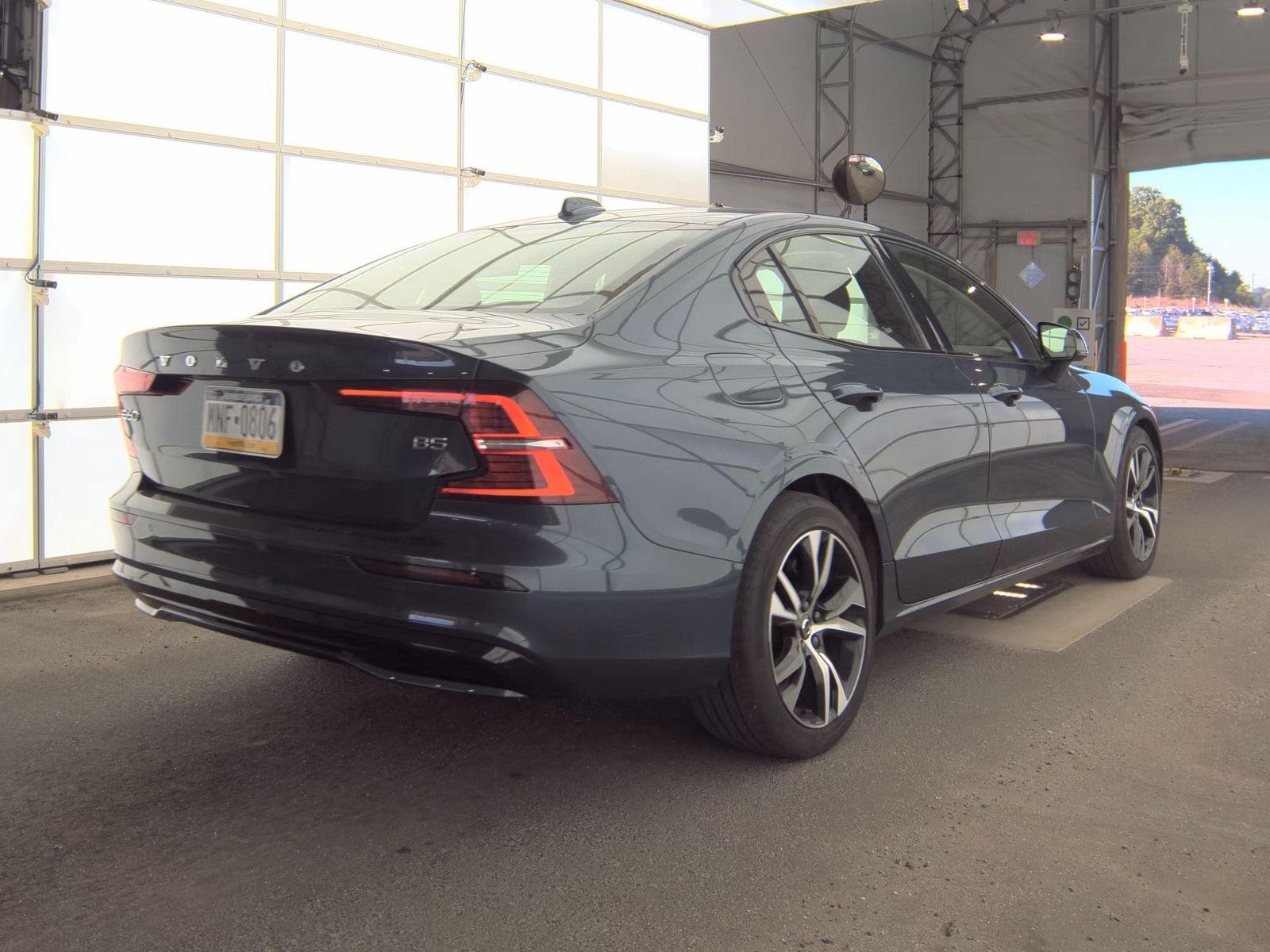 2024 Volvo S60 B5 Core FWD