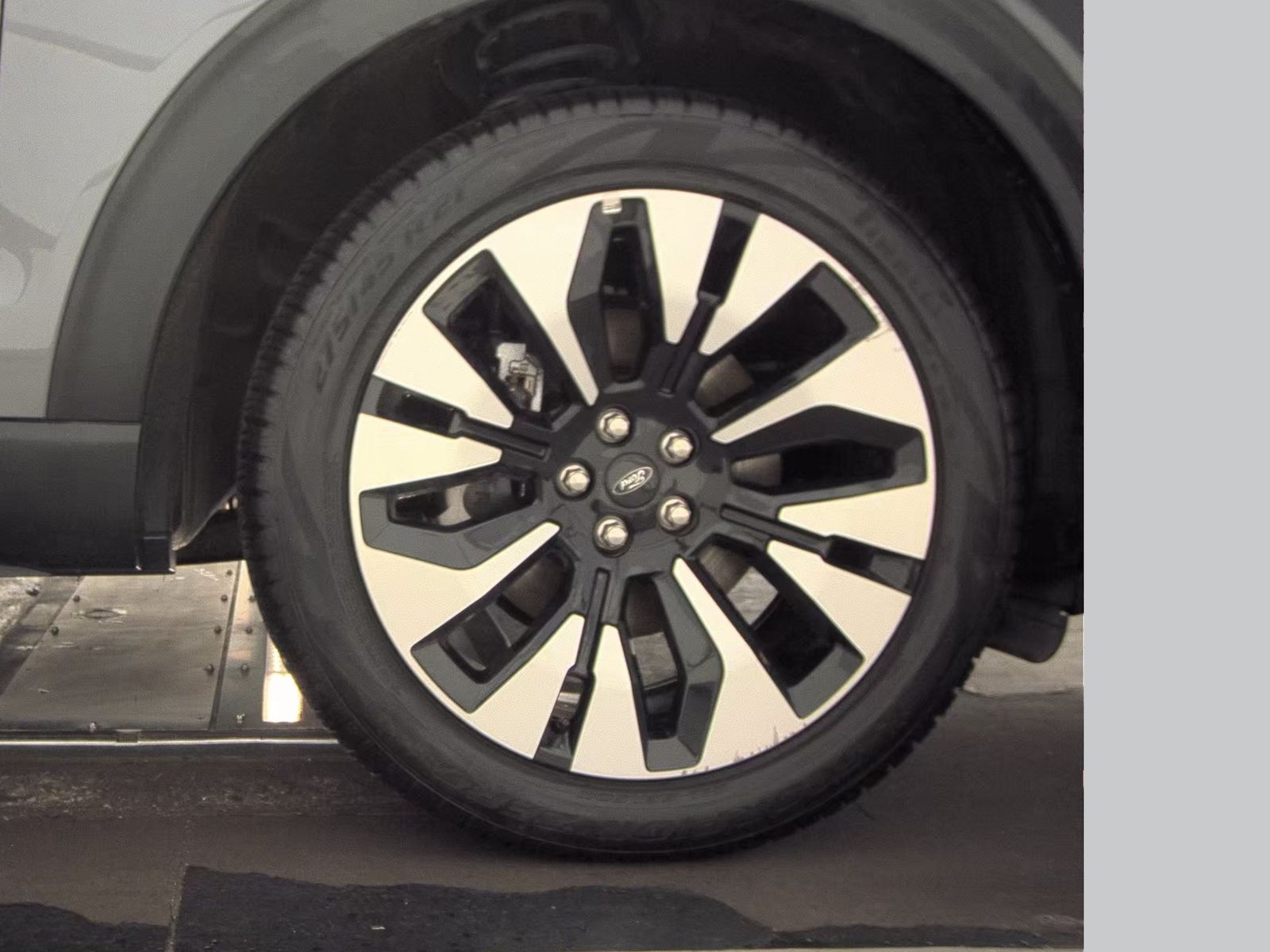 2025 Ford Explorer Platinum AWD