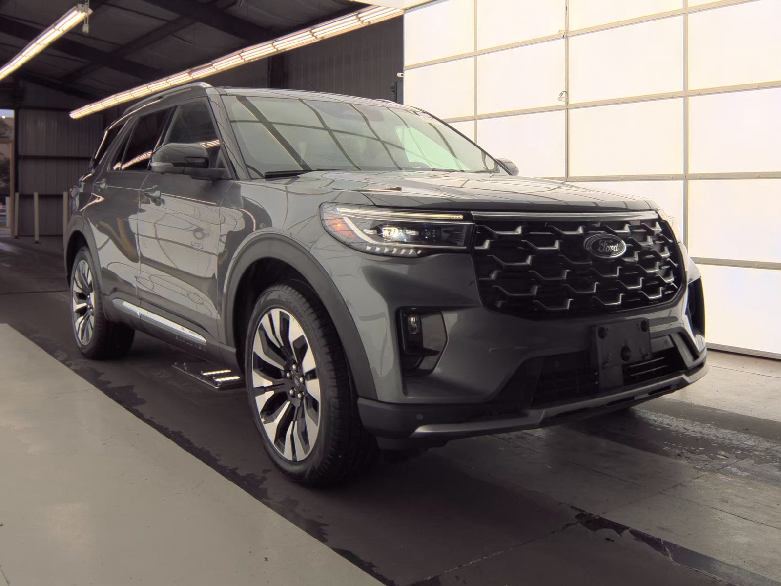 2025 Ford Explorer Platinum AWD