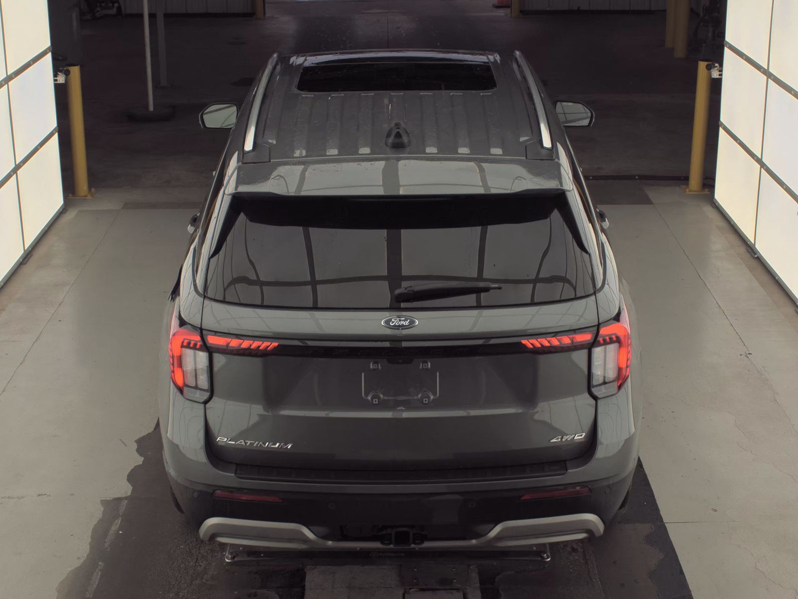 2025 Ford Explorer Platinum AWD