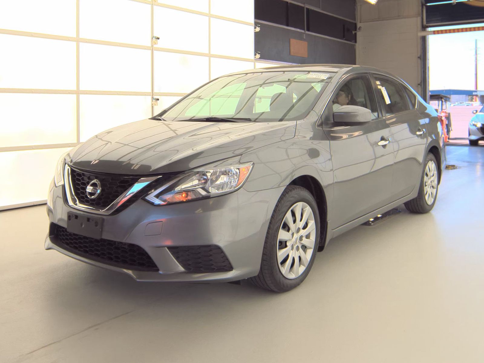 NISSAN SENTRA - 1