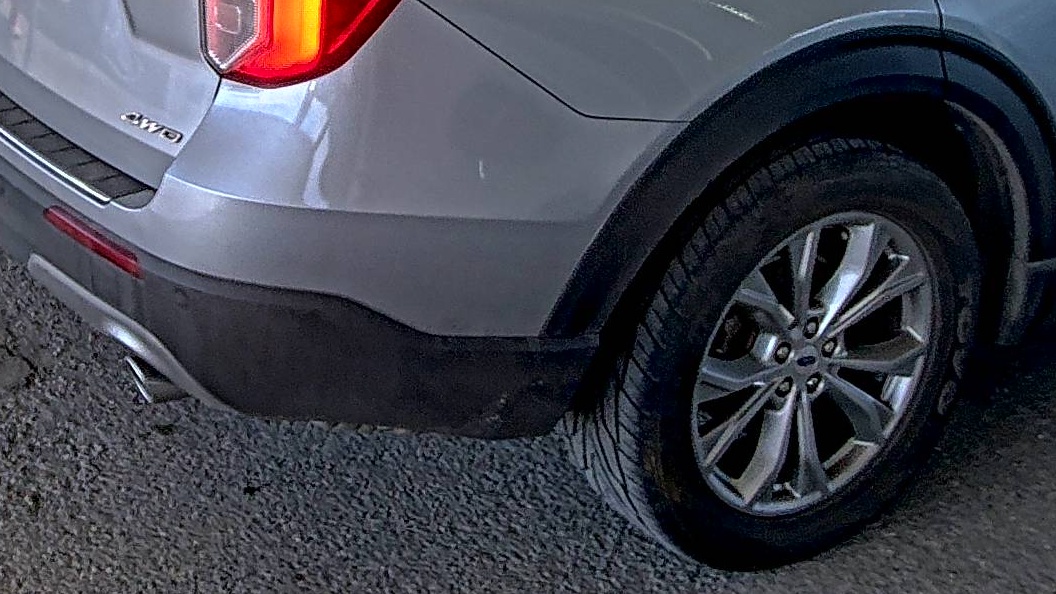 FORD EXPLORER - 10