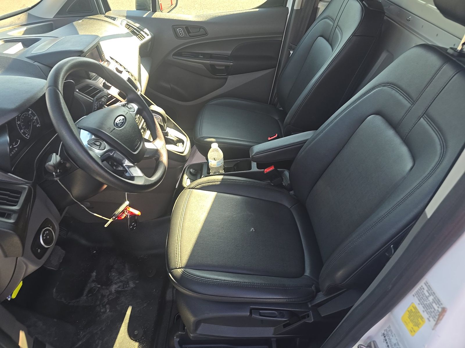 FORD TRANSIT CONNECT - 8
