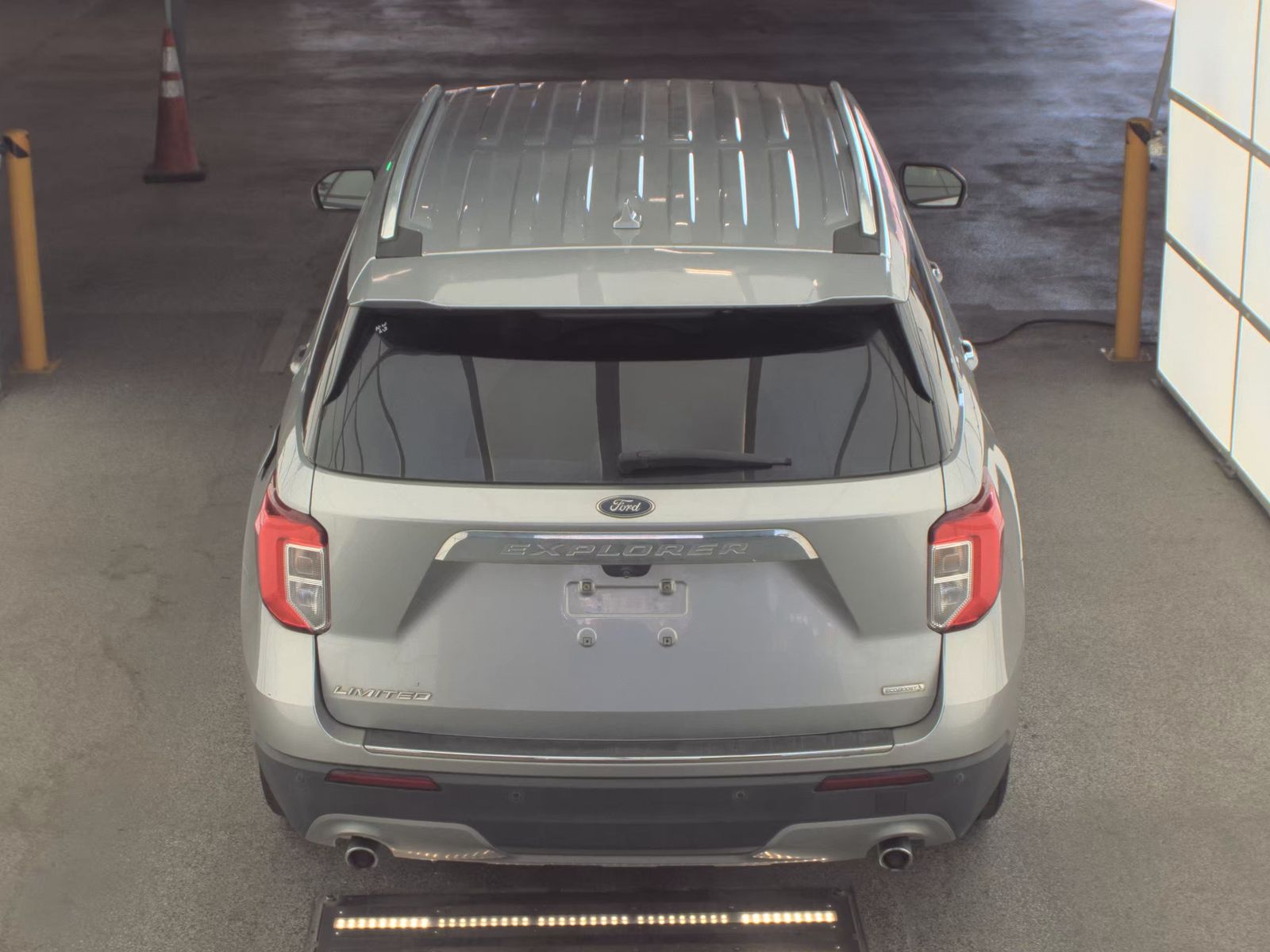 FORD EXPLORER - 7