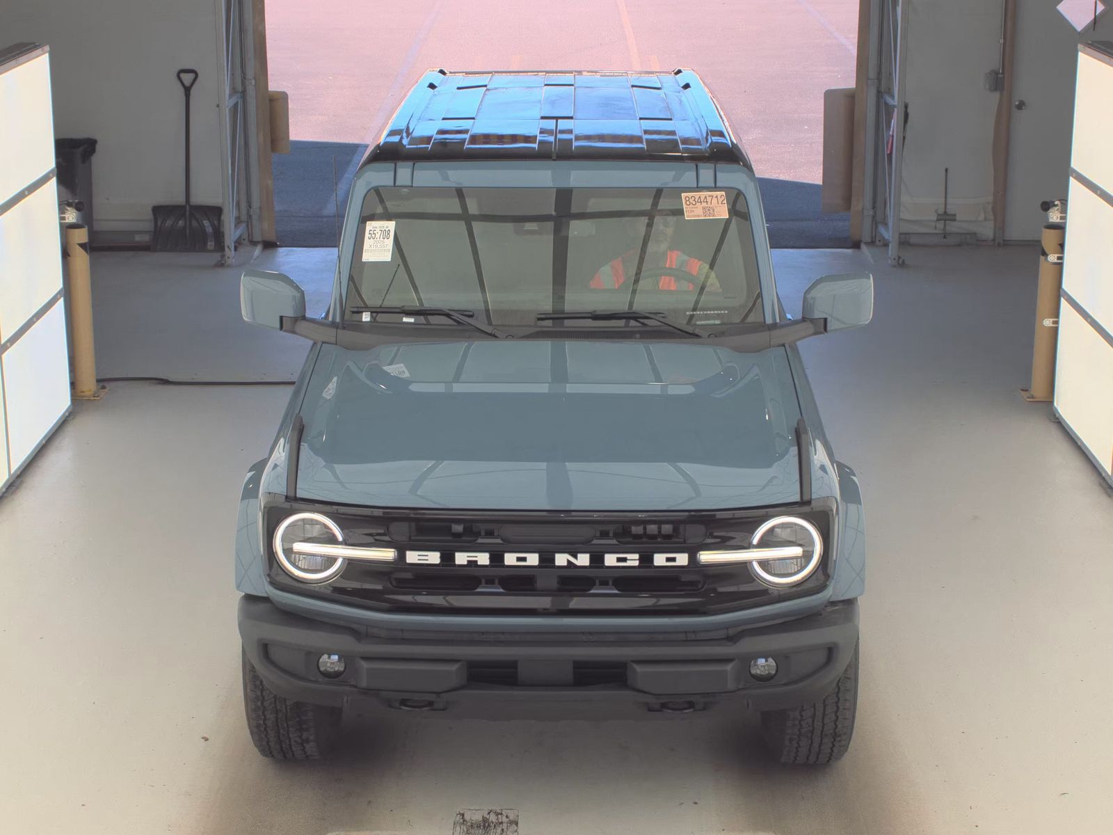 FORD BRONCO - 3