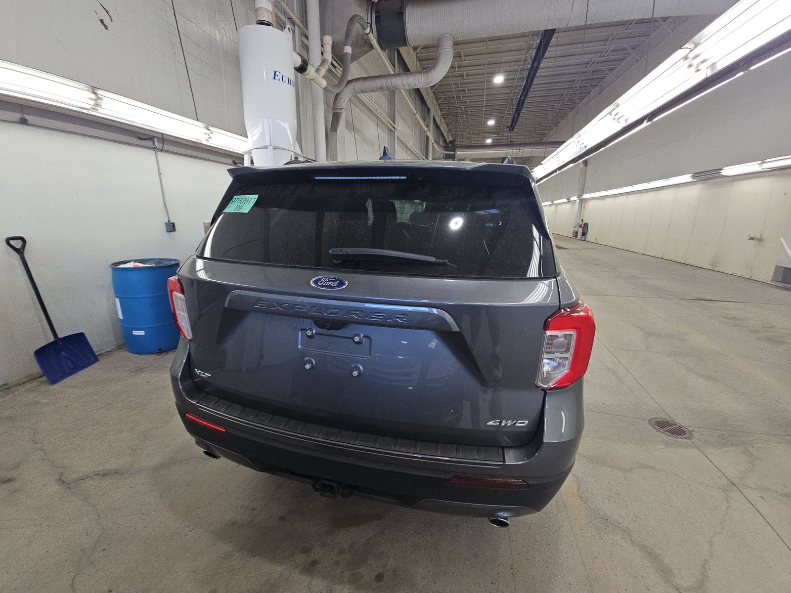 FORD EXPLORER - 6