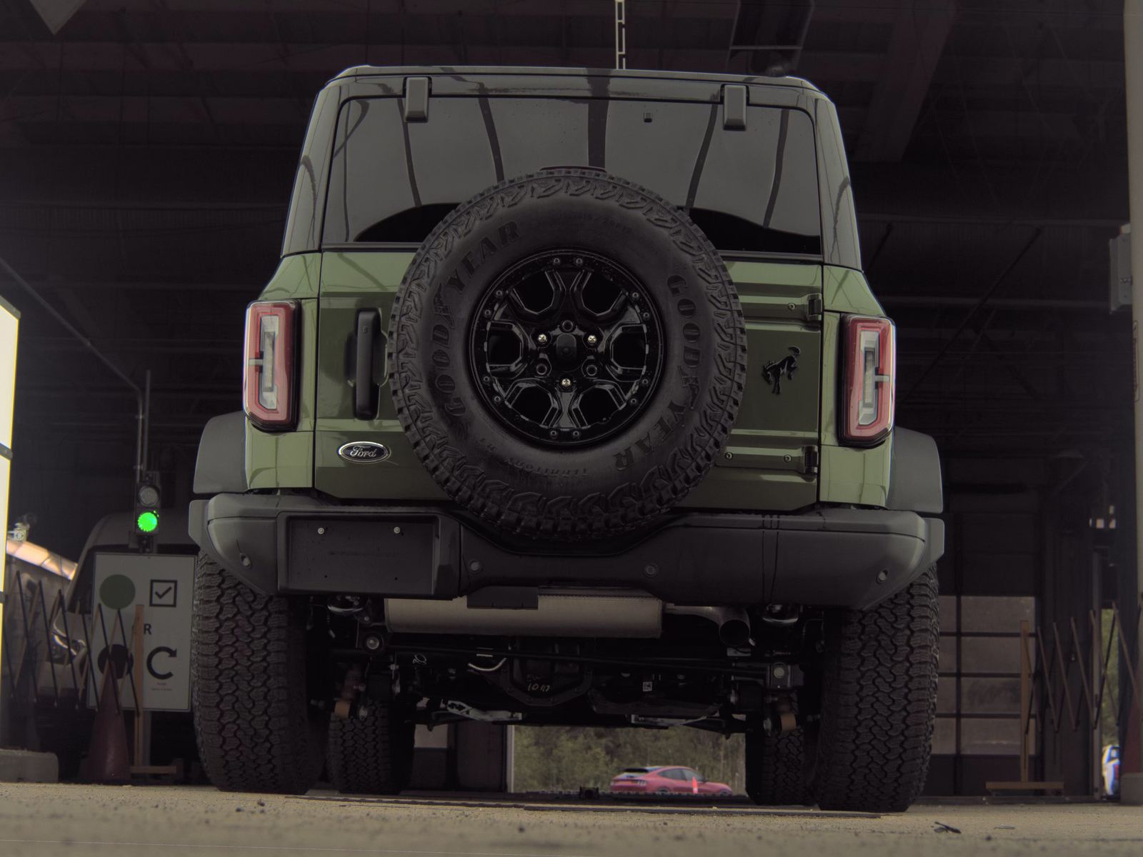 FORD BRONCO - 8